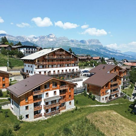 Terresens - Les Fermes Du Mont-Blanc Aparthotel Combloux Eksteriør bilde